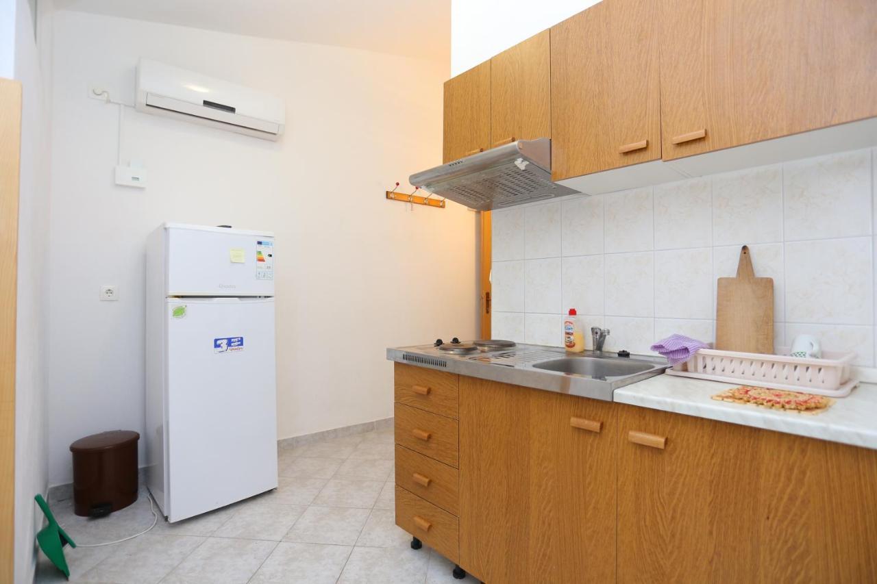 Apartment Slatine 14541D Exteriér fotografie