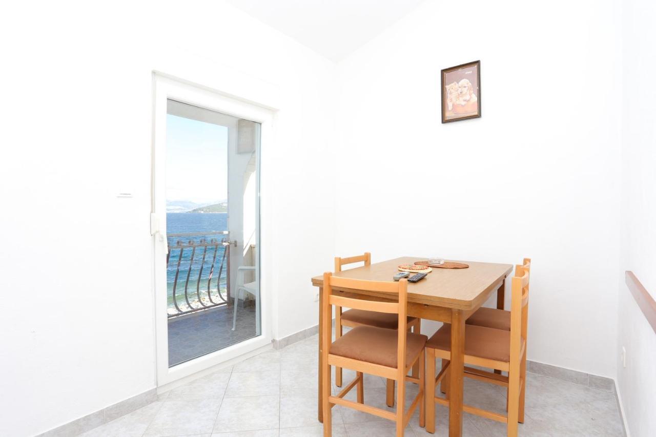 Apartment Slatine 14541D Exteriér fotografie